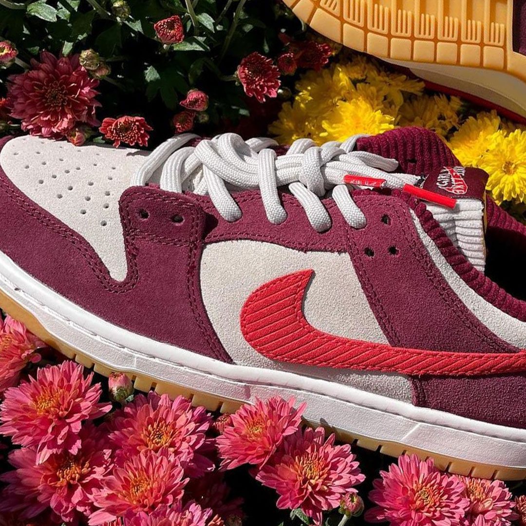 Nike SB Dunk Low QS, Skate Like a Girl